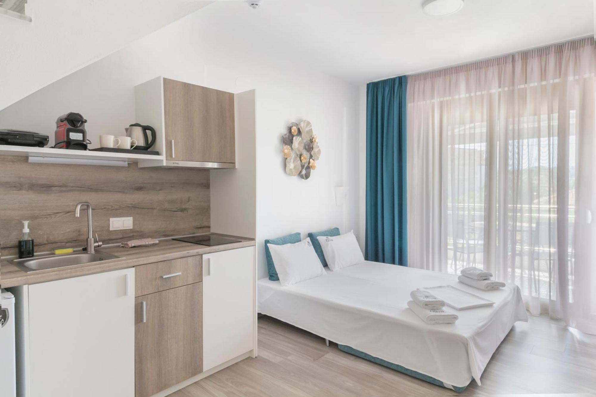 Oliva Suites 尼基季 外观 照片